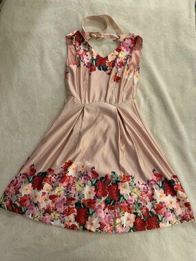 Yumi Light Pink & Floral Satin Dress Size 4 - Fit & Flare Circle Skirt - VGC